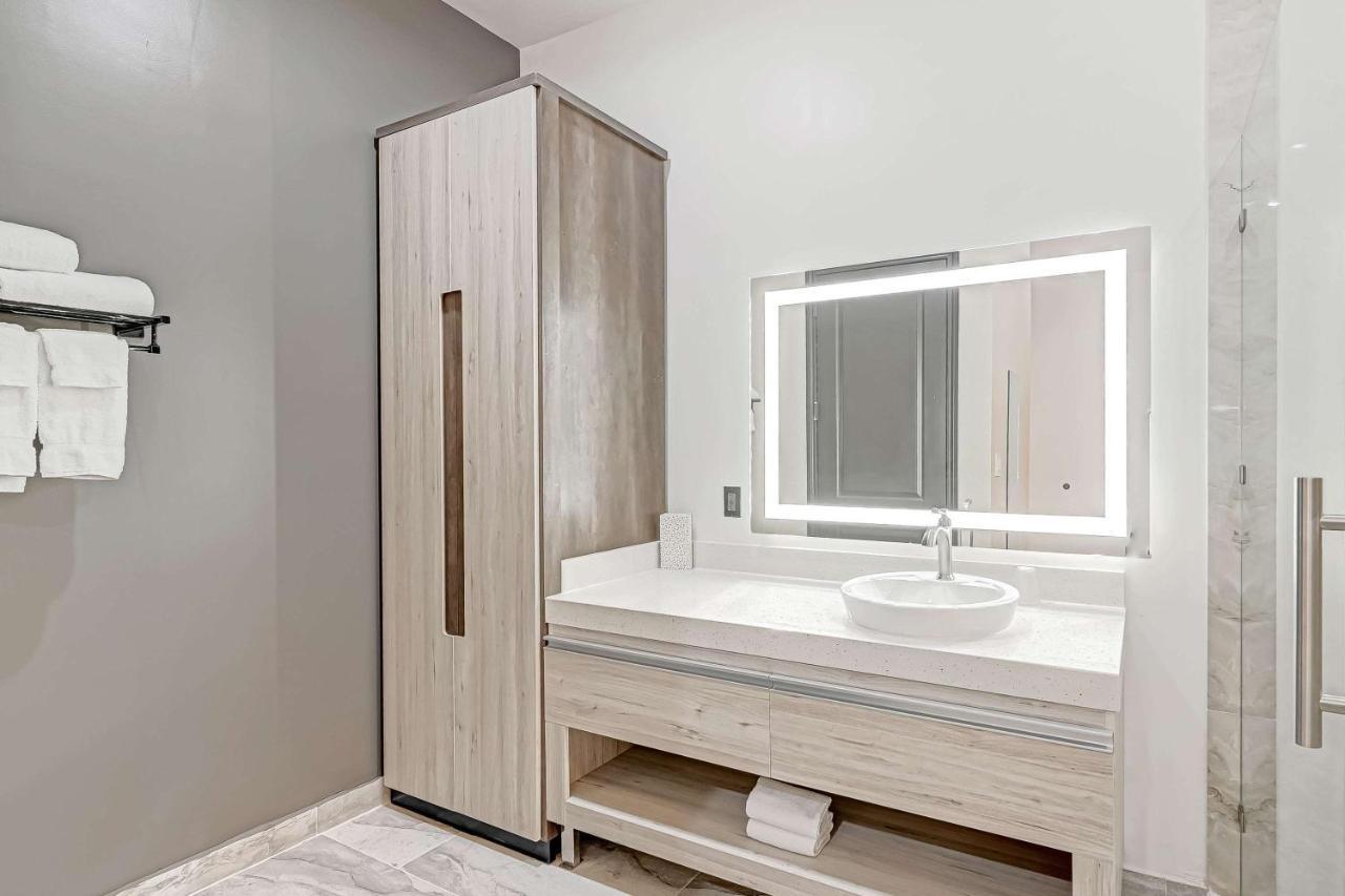 Surestay Hotel By Best Western Houston Southeast South Houston Εξωτερικό φωτογραφία
